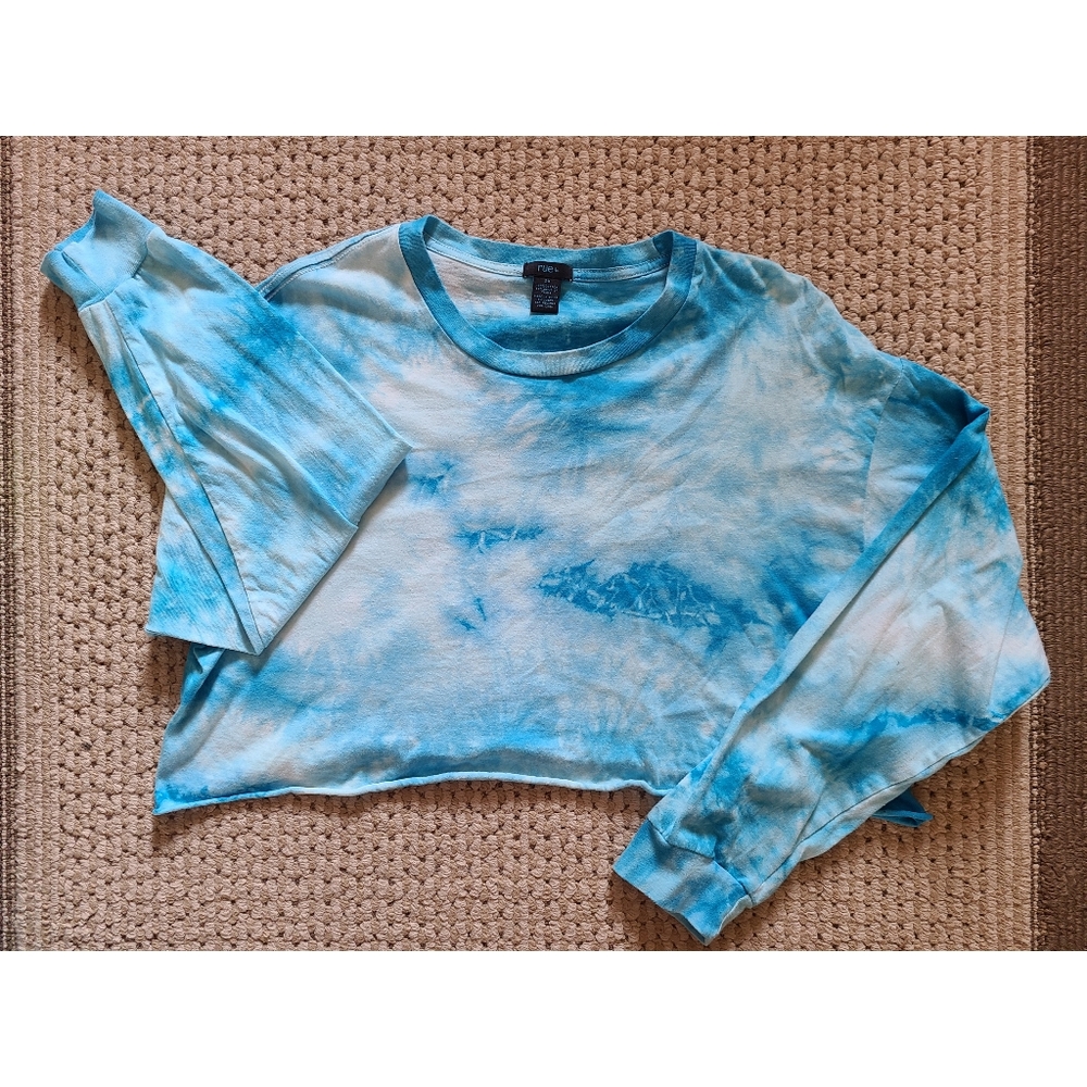 Blue Tie Dye Cropped Long Sleeve